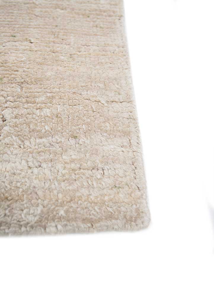 entropy ivory wool and silk hand knotted Rug - Corner