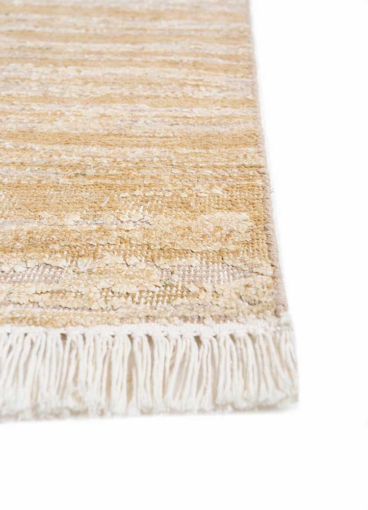 manifest ivory wool and silk hand knotted Rug - Corner