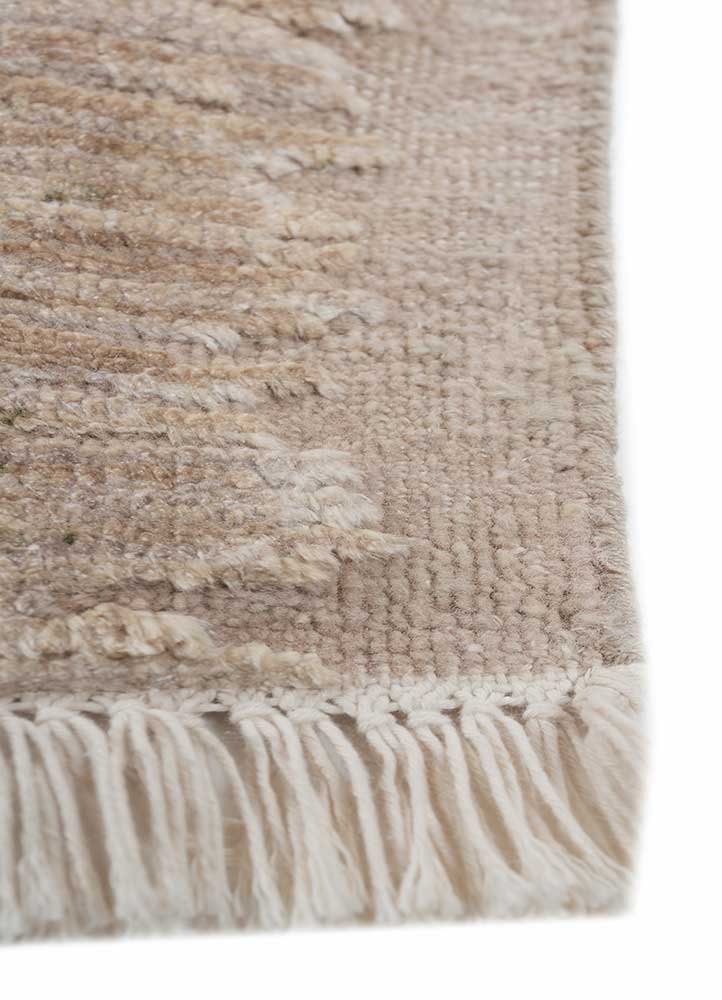 manifest ivory wool and silk hand knotted Rug - Corner
