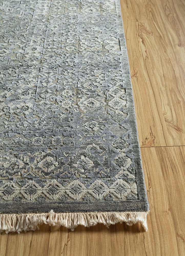 far east grey and black wool and silk hand knotted Rug - Corner