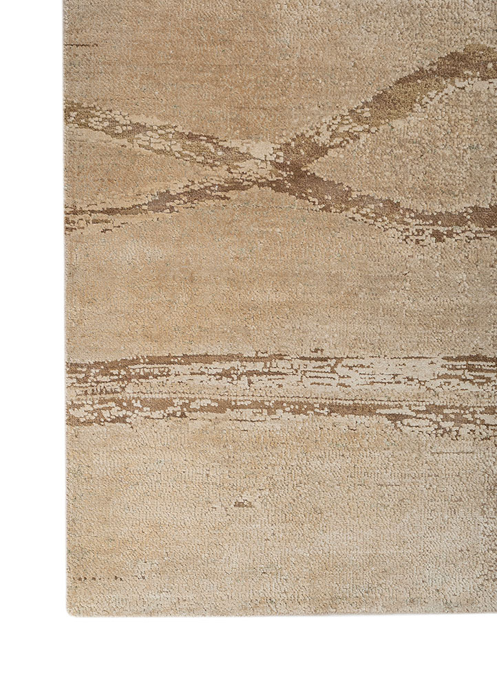 entropy ivory wool and silk hand knotted Rug - Corner