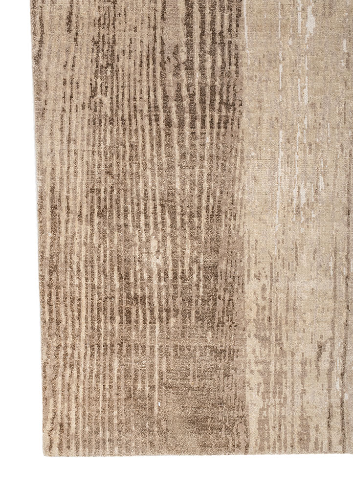 entropy ivory wool and silk hand knotted Rug - Corner
