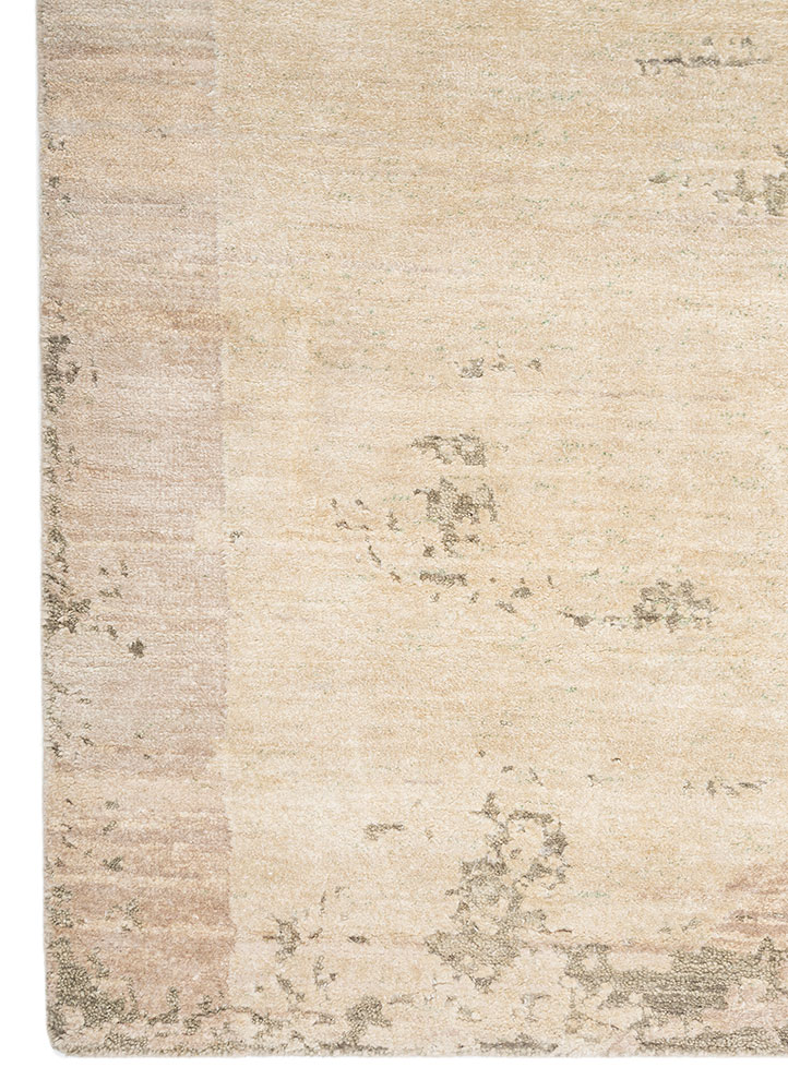 aakar by kavi ivory wool and silk hand knotted Rug - Corner