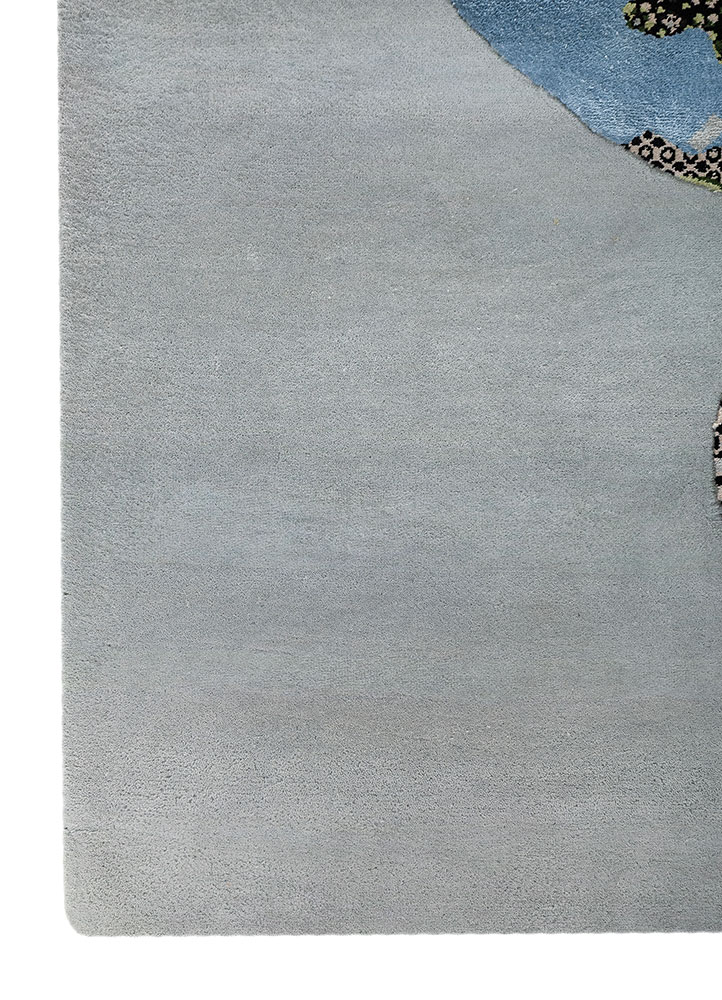 days blue wool and silk hand knotted Rug - Corner