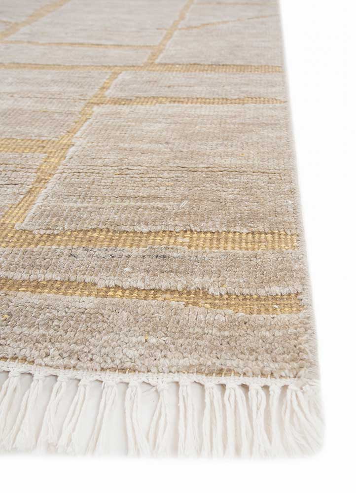 zuri beige and brown wool hand knotted Rug - Corner