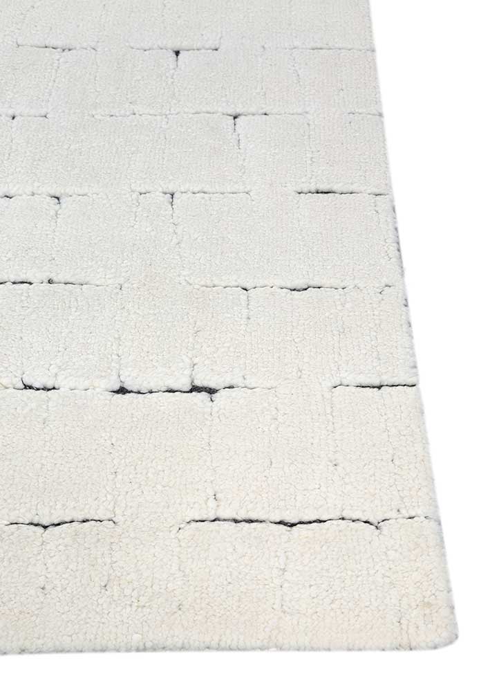 zuri ivory wool hand knotted Rug - Corner