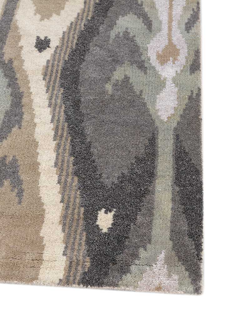 savana grey and black wool and viscose hand knotted Rug - Corner