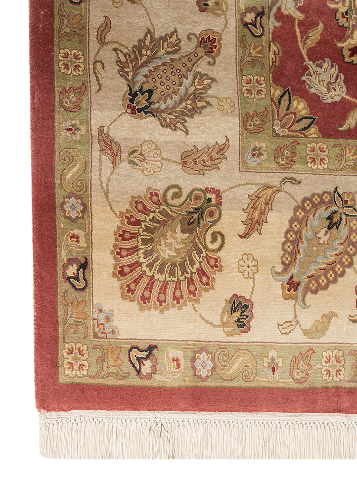 gulmarg red and orange silk hand knotted Rug - Corner