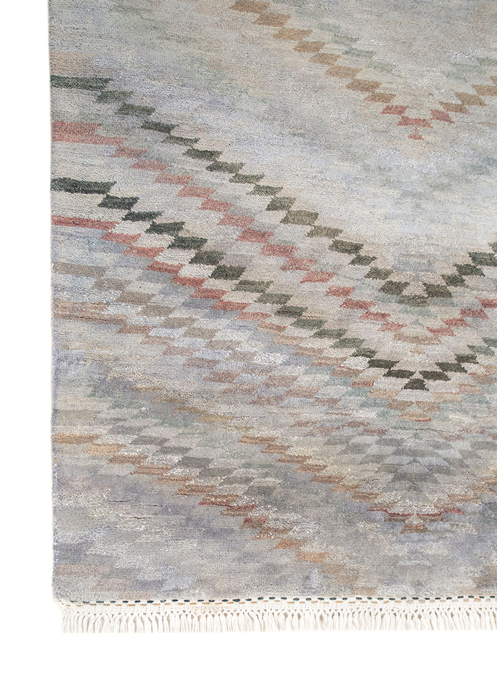 weaver art reserve blue wool hand knotted Rug - Corner