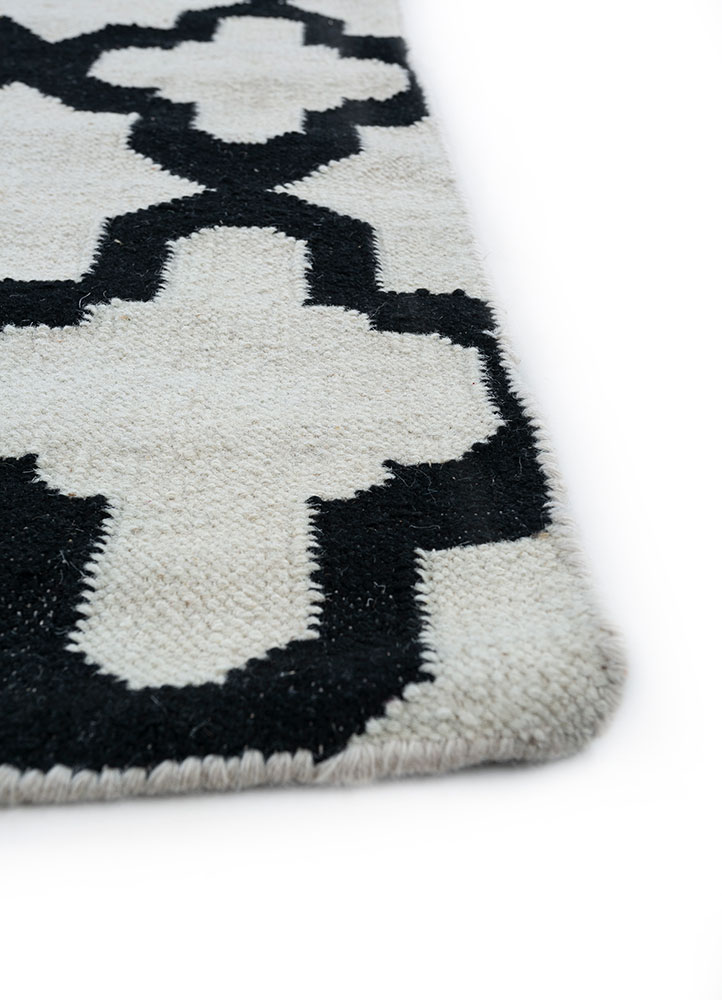 indusbar grey and black wool flat weaves Rug - Corner