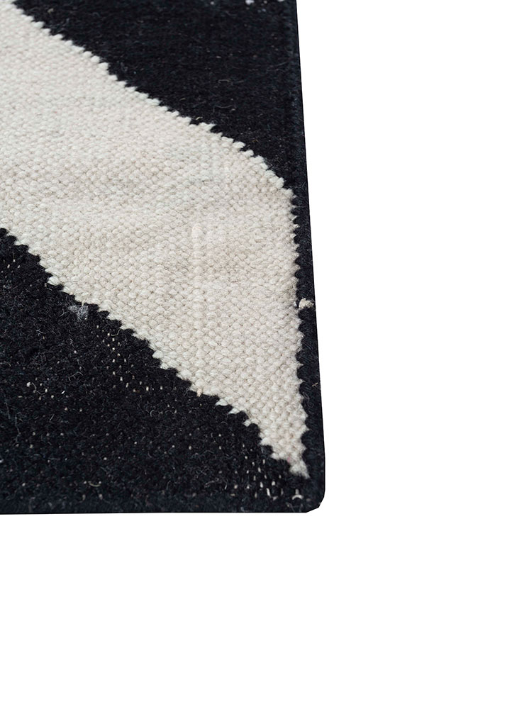 indusbar grey and black wool flat weaves Rug - Corner