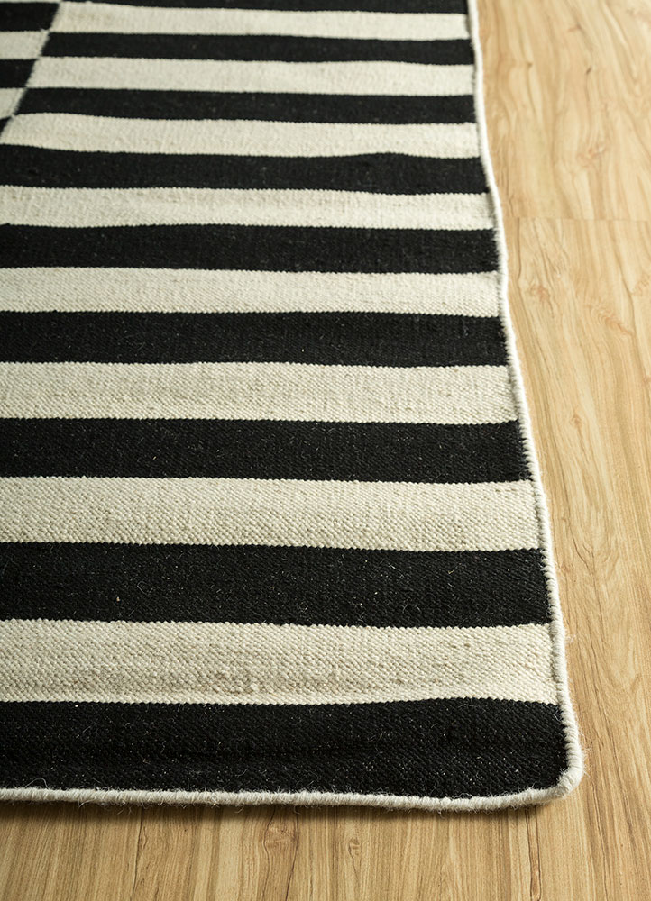 alhambra grey and black wool flat weaves Rug - Corner