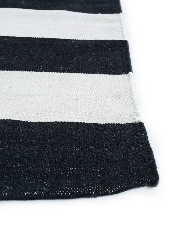 alhambra grey and black wool flat weaves Rug - Corner