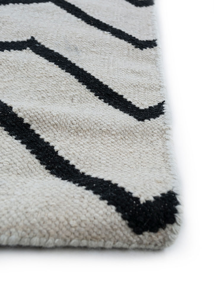 indusbar grey and black wool flat weaves Rug - Corner