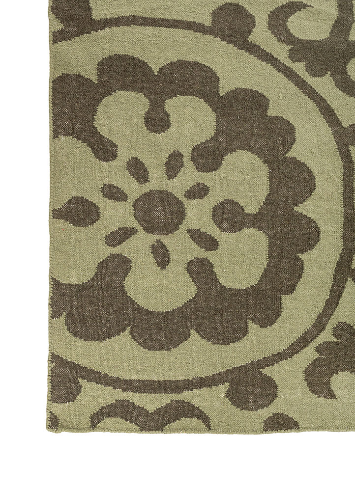 indusbar green wool flat weaves Rug - Corner