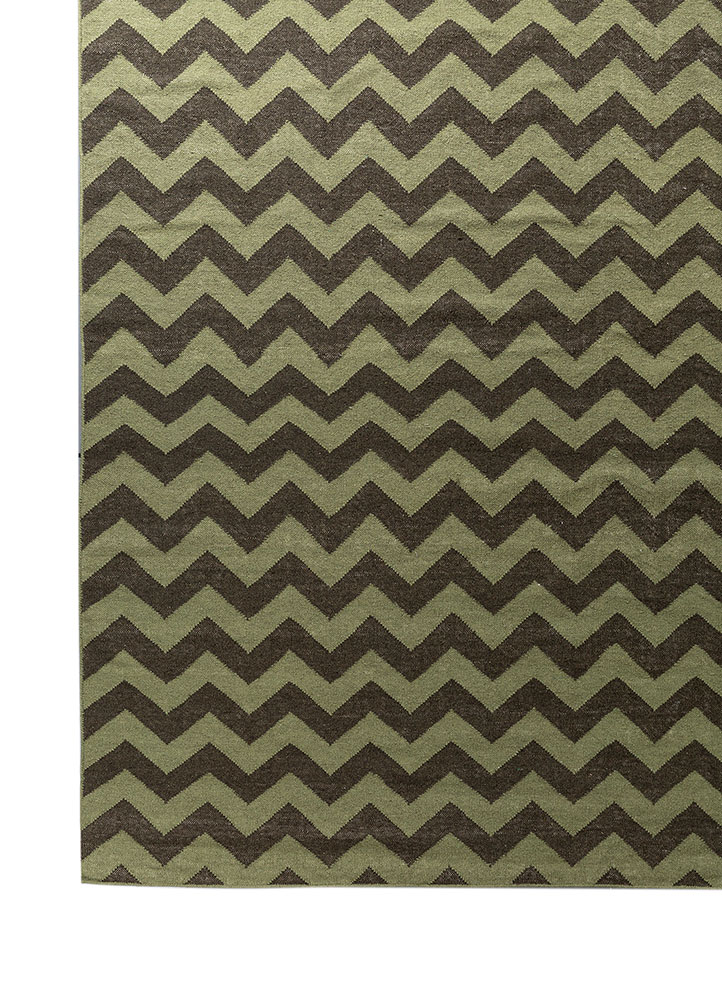 indusbar green wool flat weaves Rug - Corner