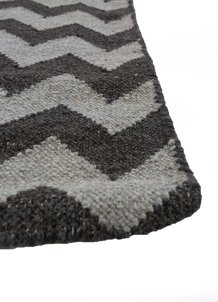 indusbar grey and black wool flat weaves Rug - Corner