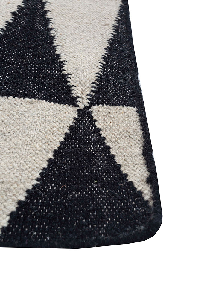 indusbar grey and black wool flat weaves Rug - Corner
