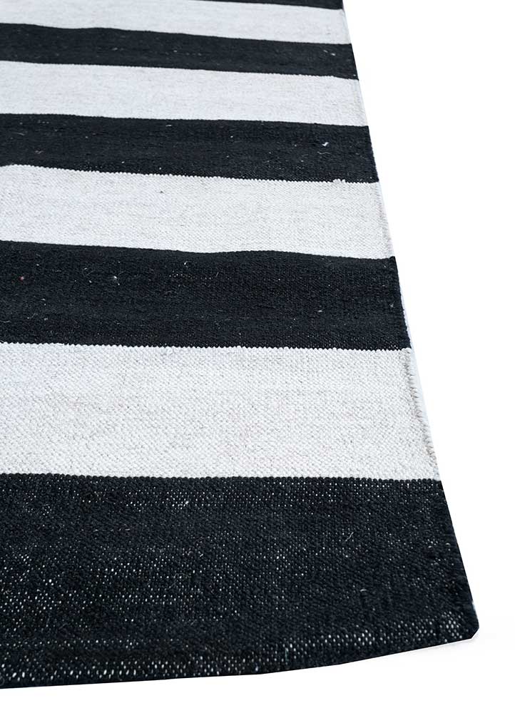 alhambra grey and black wool flat weaves Rug - Corner