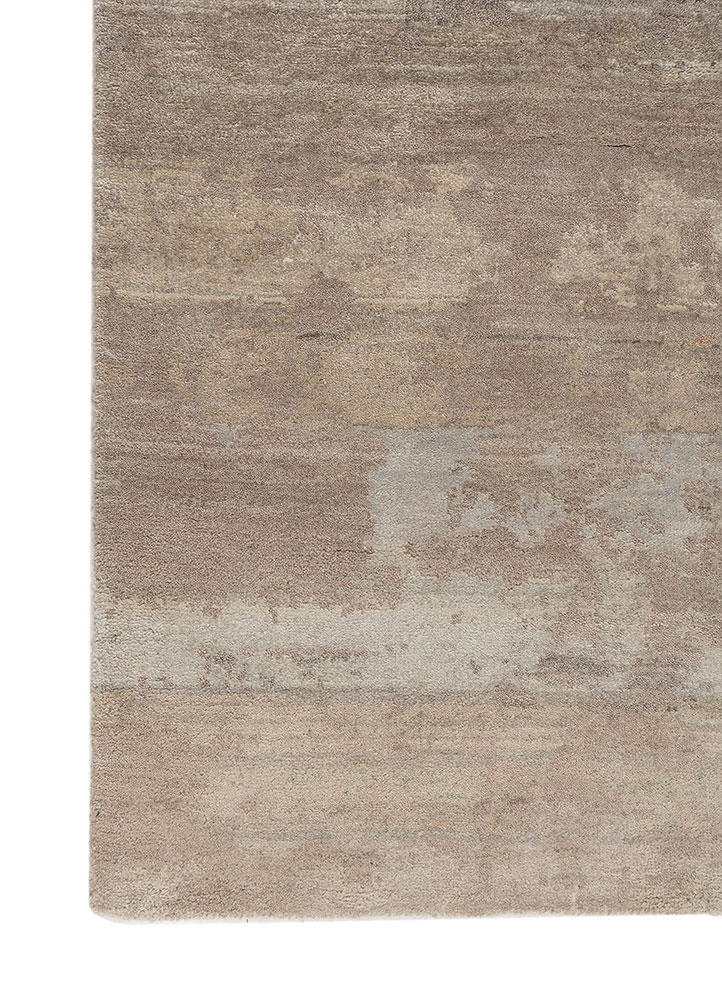 entropy ivory wool and silk hand knotted Rug - Corner