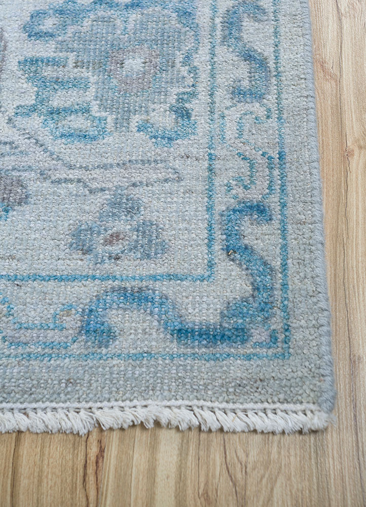 erbe blue wool hand knotted Rug - Corner