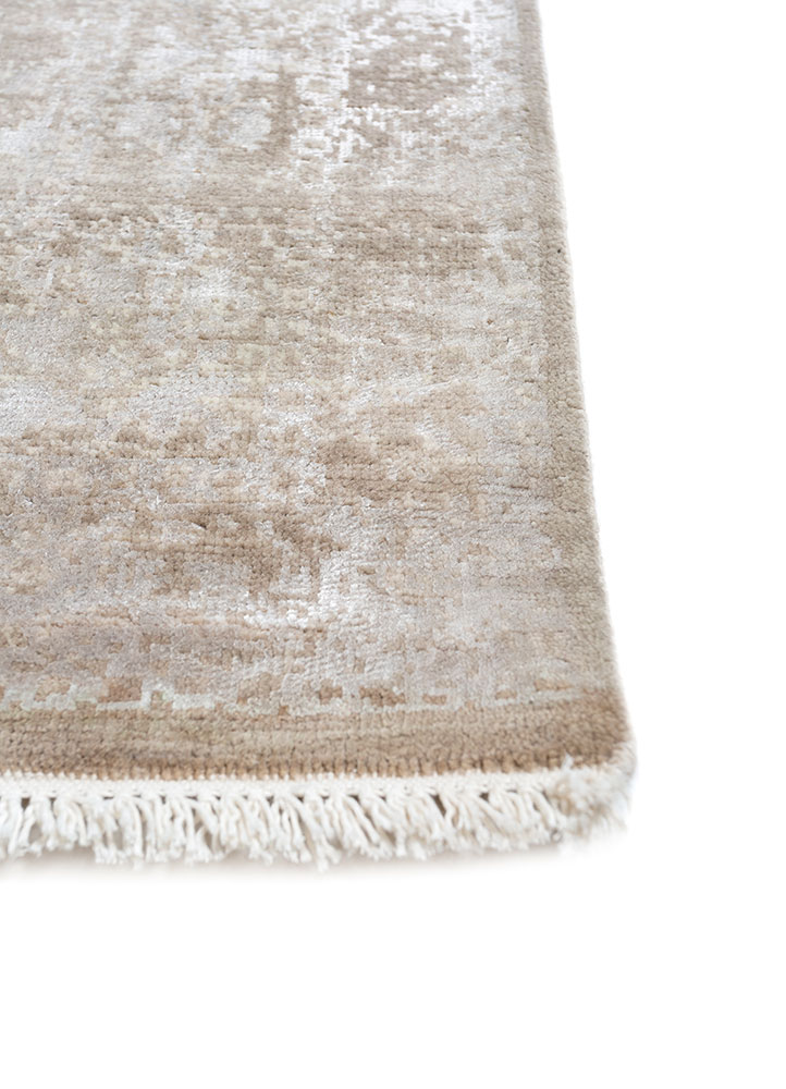 far east ivory wool and bamboo silk hand knotted Rug - Corner