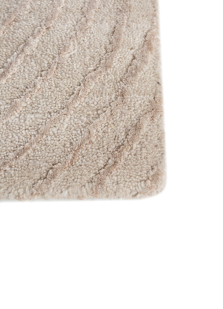 azalea ivory wool and bamboo silk hand knotted Rug - Corner