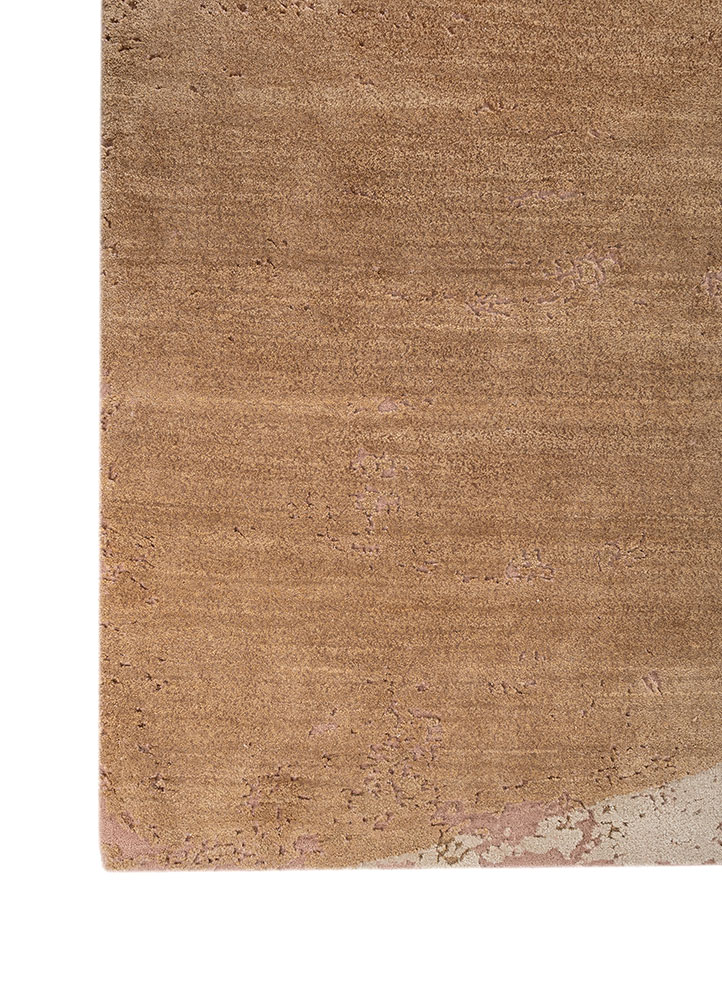 unfold by kavi gold wool and bamboo silk hand knotted Rug - Corner