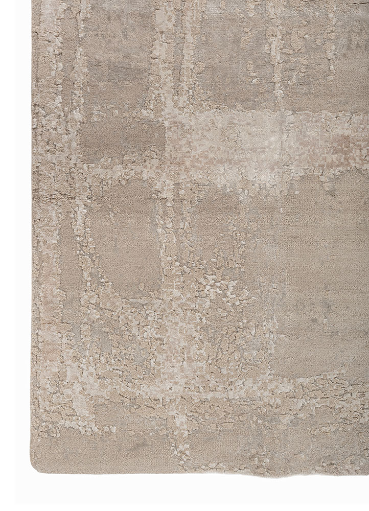 aprezo ivory wool and bamboo silk hand knotted Rug - Corner