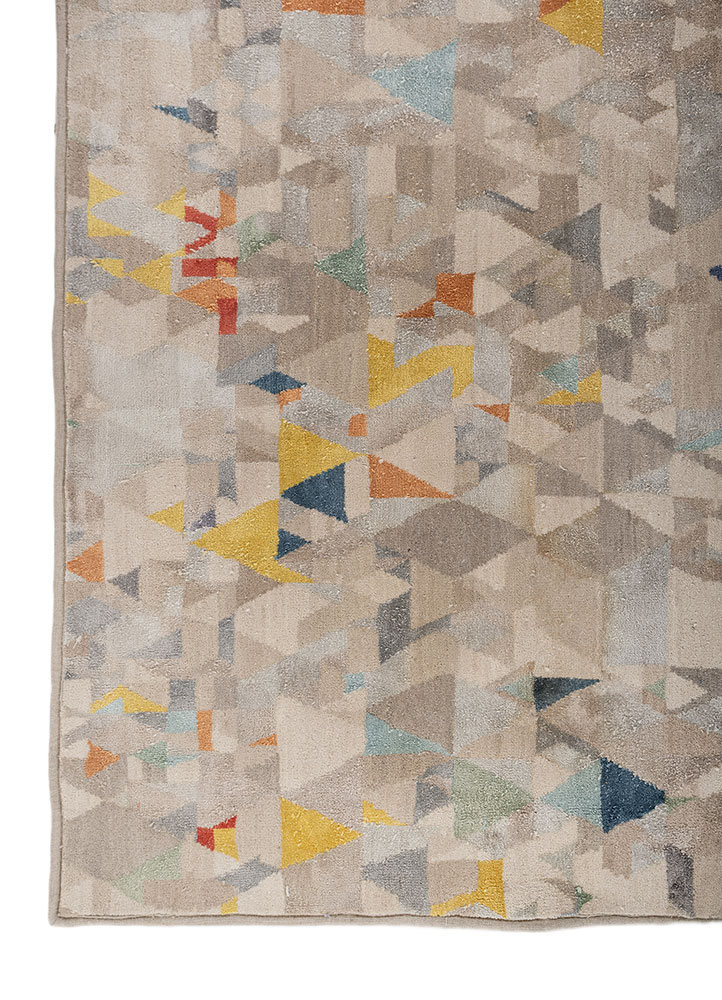 aprezo grey and black wool and bamboo silk hand knotted Rug - Corner