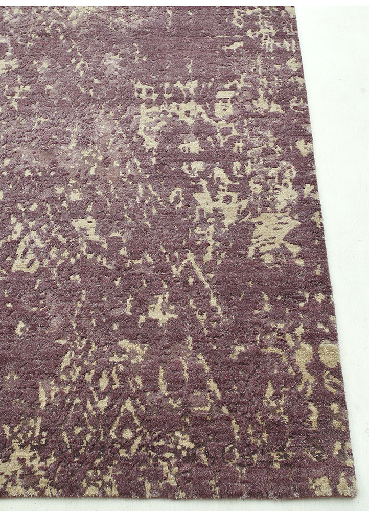 project error by kavi ivory wool and bamboo silk hand knotted Rug - Corner