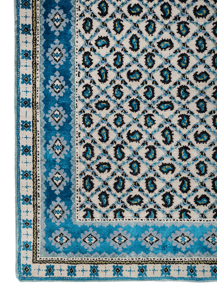 gilded age ivory wool and bamboo silk hand knotted Rug - Corner