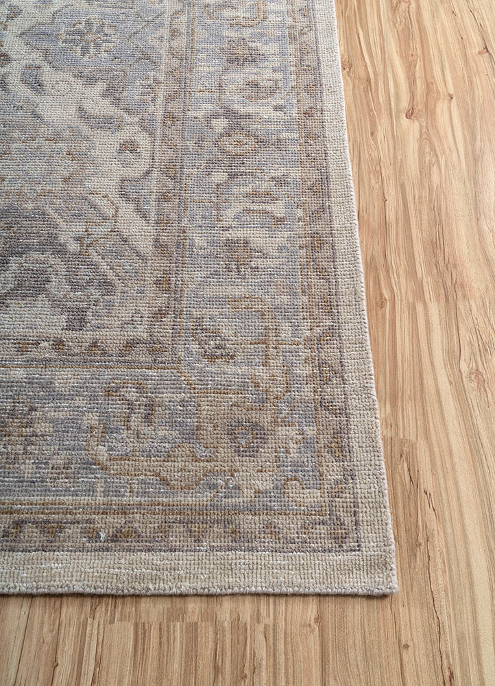 erbe ivory wool hand knotted Rug - Corner