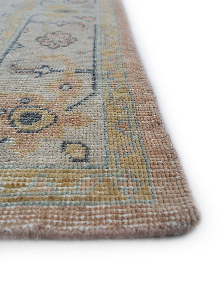 erbe ivory wool hand knotted Rug - Corner