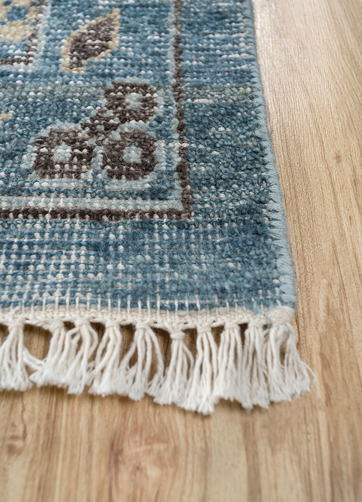 viscaya blue wool hand knotted Rug - Corner