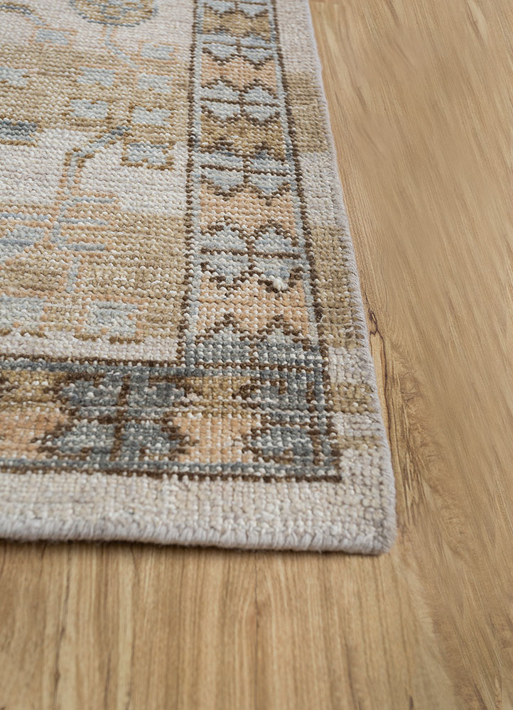 erbe beige and brown wool hand knotted Rug - Corner