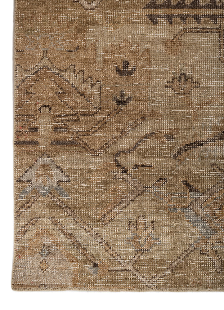 far east gold wool hand knotted Rug - Corner
