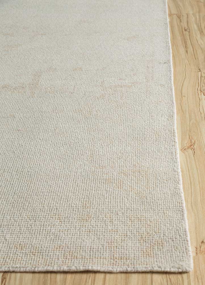erbe ivory wool hand knotted Rug - Corner