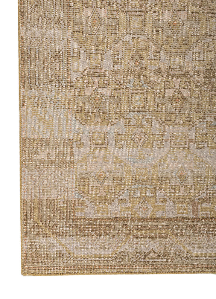 erbe gold wool hand knotted Rug - Corner