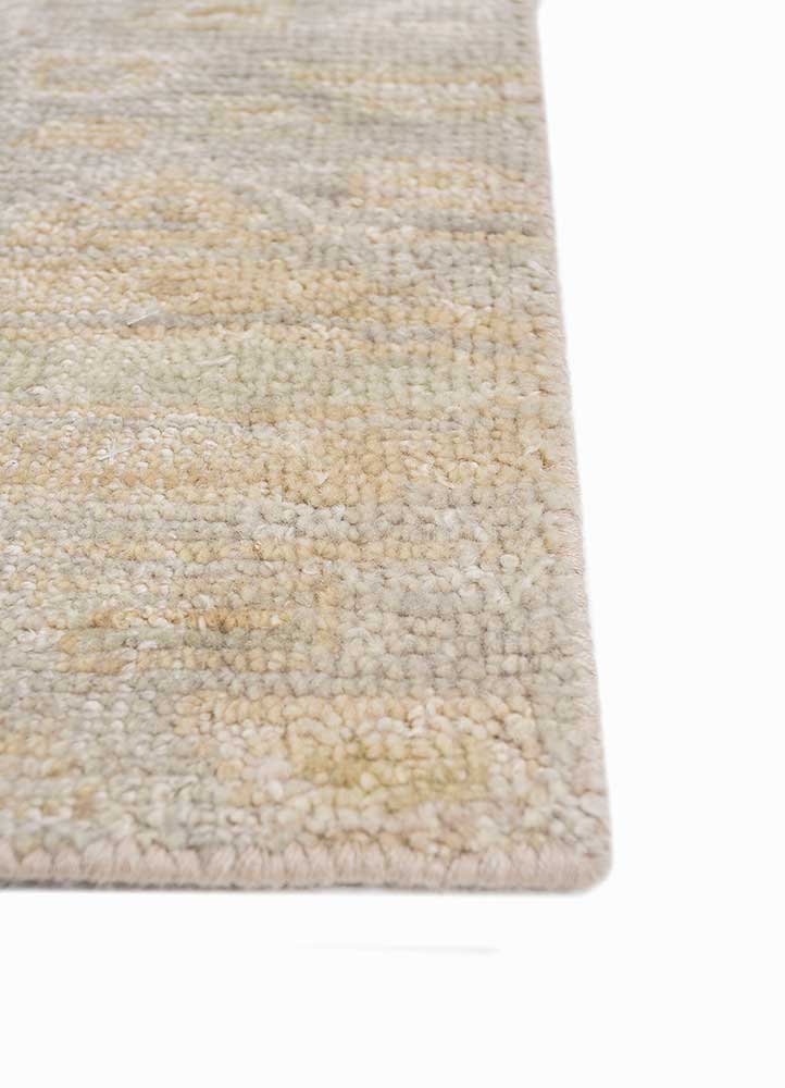erbe ivory wool hand knotted Rug - Corner
