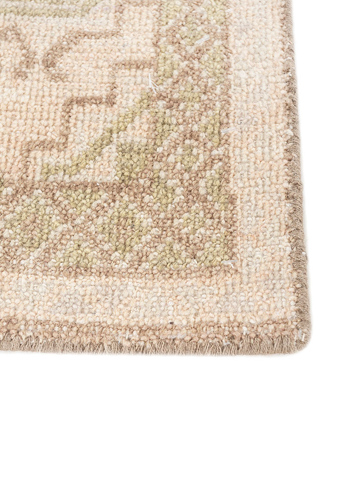 erbe red and orange wool hand knotted Rug - Corner