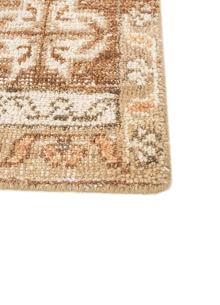 thyme red and orange wool hand knotted Rug - Corner