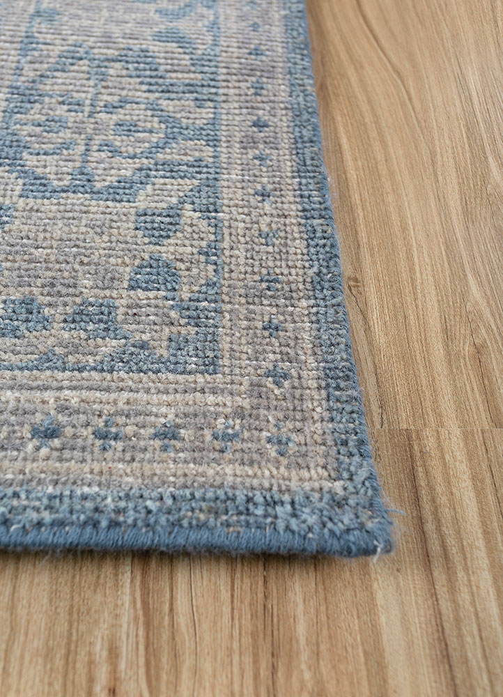 erbe grey and black wool hand knotted Rug - Corner