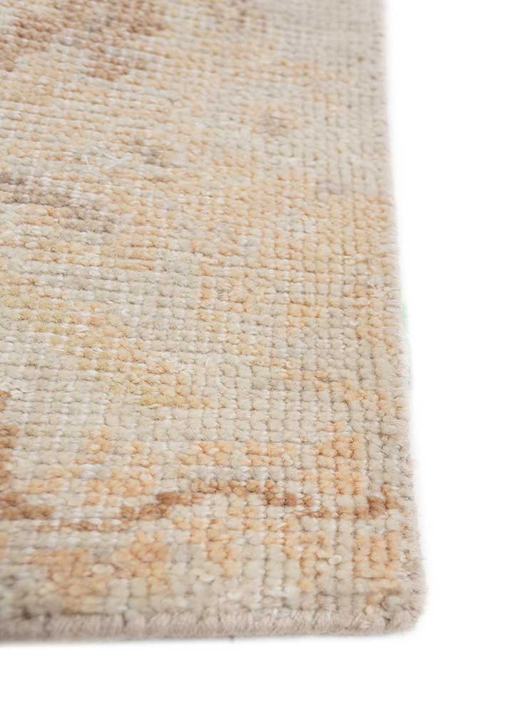 erbe ivory wool hand knotted Rug - Corner