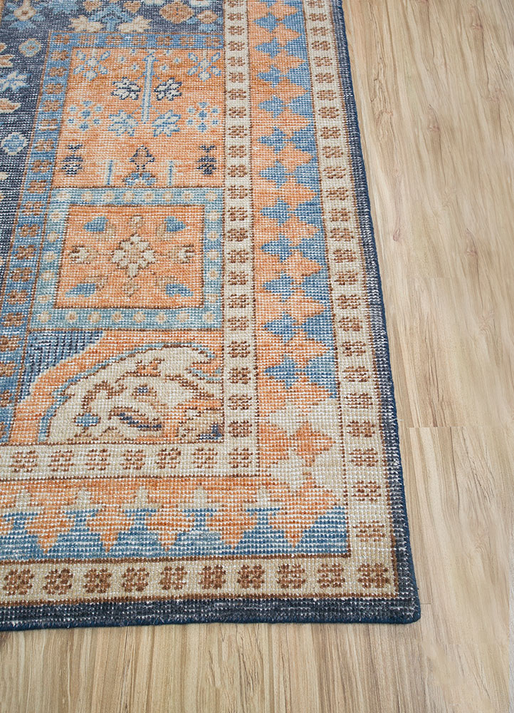 erbe blue wool hand knotted Rug - Corner