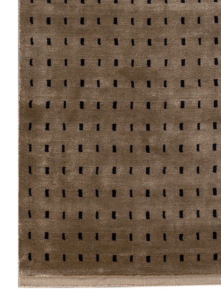 saga beige and brown acrylic hand loom Rug - Corner