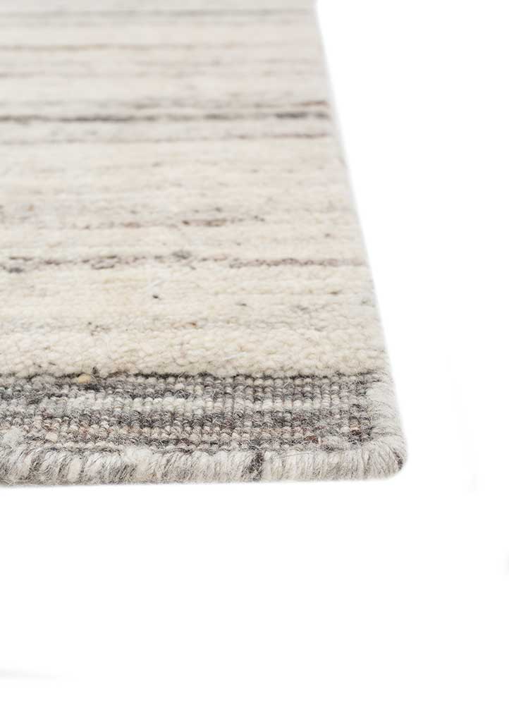 saga ivory polyester hand loom Rug - Corner