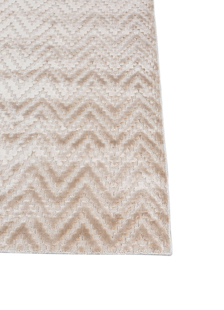 basis ivory viscose hand loom Rug - Corner