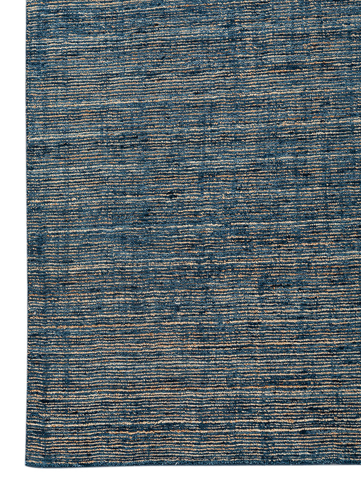 saga blue wool hand loom Rug - Corner