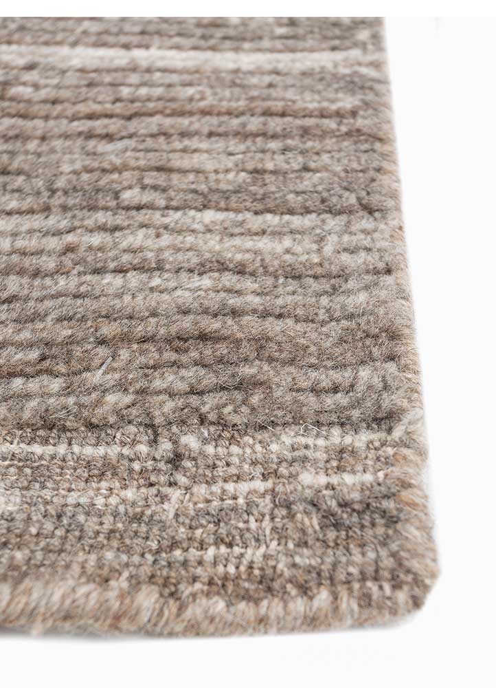saga grey and black wool hand loom Rug - Corner